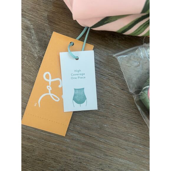 NWT Kona Sol Women Swimsuit Size M Full Coverage Removable Strap Tummy Control - Picture 7 of 11